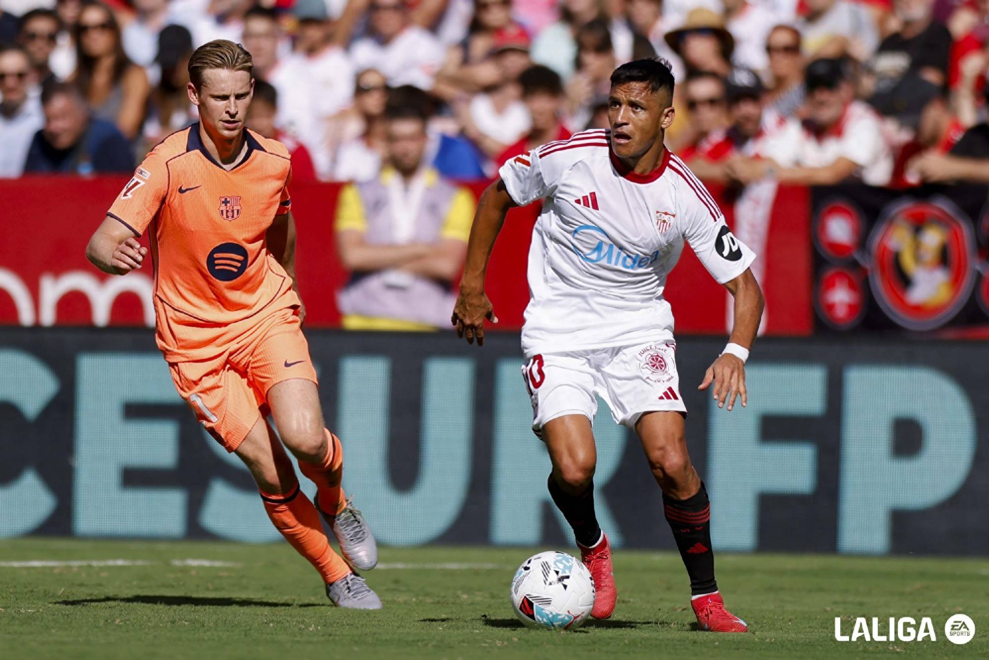 关于里程碑夜塞维利亚远射贴柱，西甲集结日刷纪录，信心回归，训练强度明显提升的信息-英雄联盟